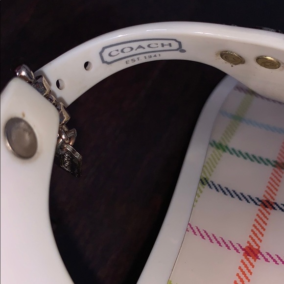 COACH LALA JELLY THONG SANDALS - Picture 5 of 7